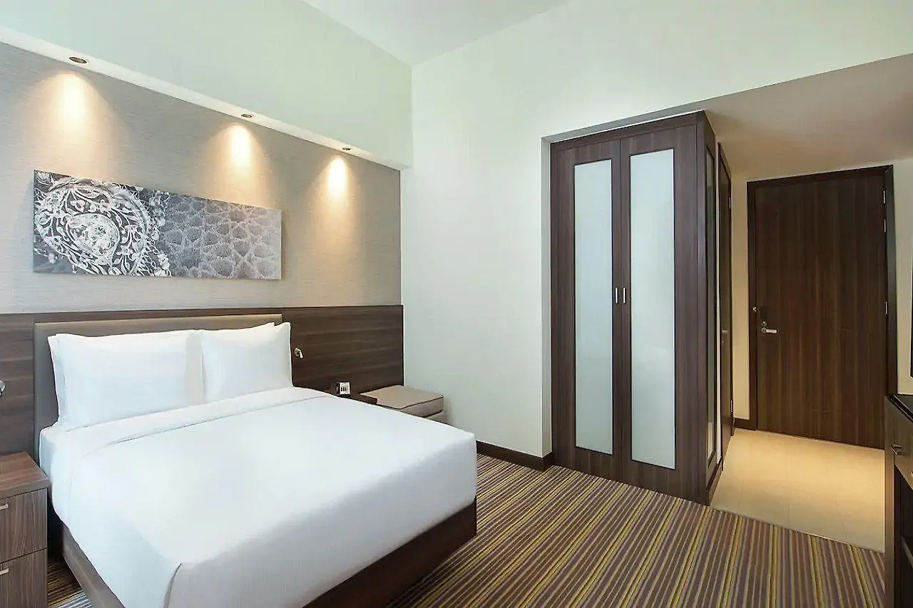 Hampton By Hilton Dubai Airport Hotel