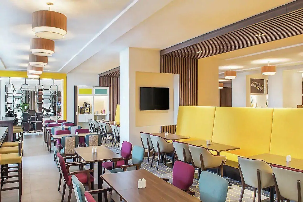 Hampton By Hilton Dubai Airport Hotel