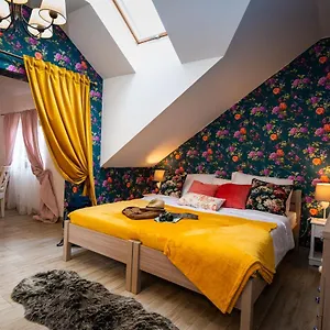 W Starej Karczmie Bed & Breakfast