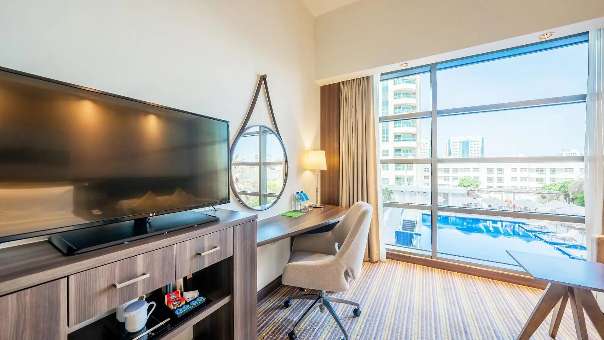 Hampton By Hilton Dubai Airport Hotel